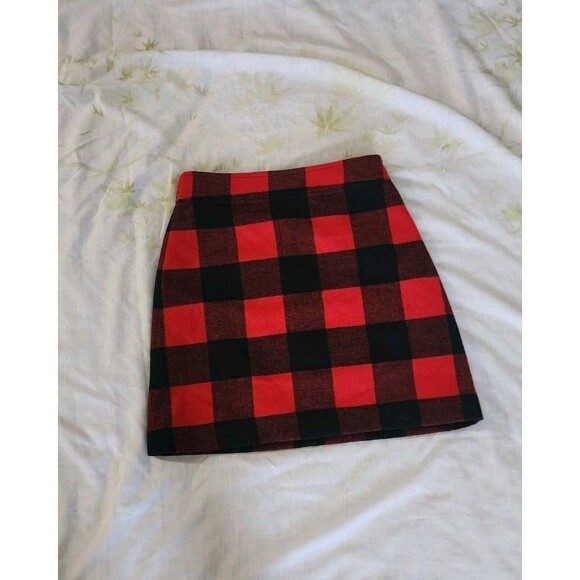 NWT J. Crew Size 0 Wool Blend Red Black Buffalo Check Plaid Women's Mini Skirt - Picture 1 of 4